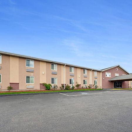Americas Best Value Inn Foxboro Foxborough Exterior photo