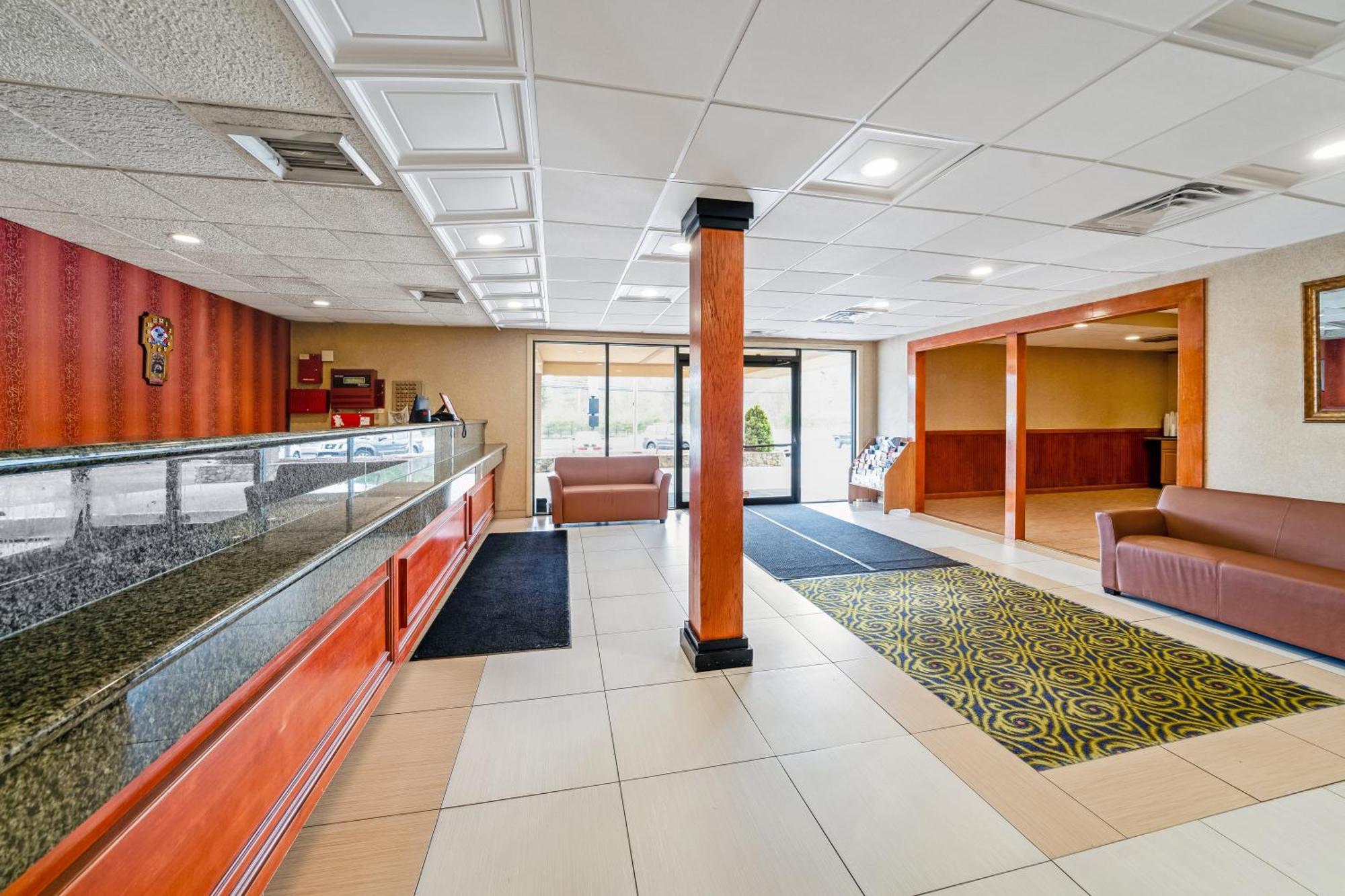Americas Best Value Inn Foxboro Foxborough Exterior photo