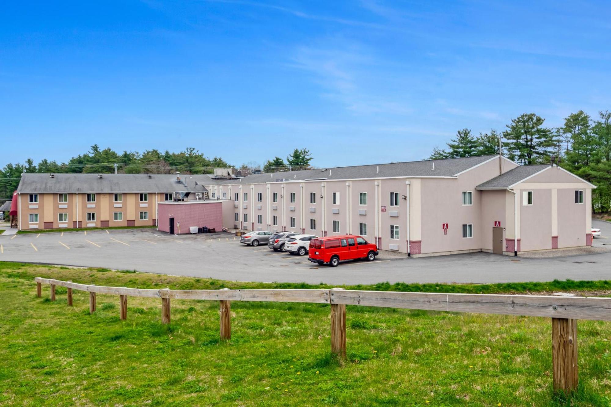Americas Best Value Inn Foxboro Foxborough Exterior photo