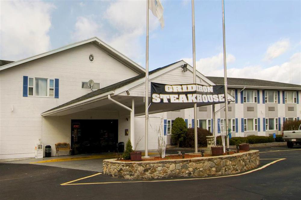 Americas Best Value Inn Foxboro Foxborough Exterior photo